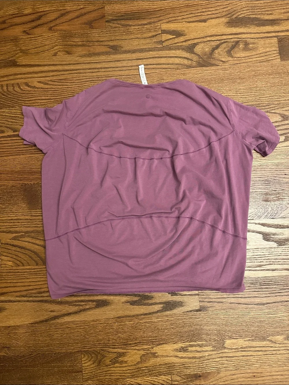 GUC lululemon athletica Back in Action Tee; 10